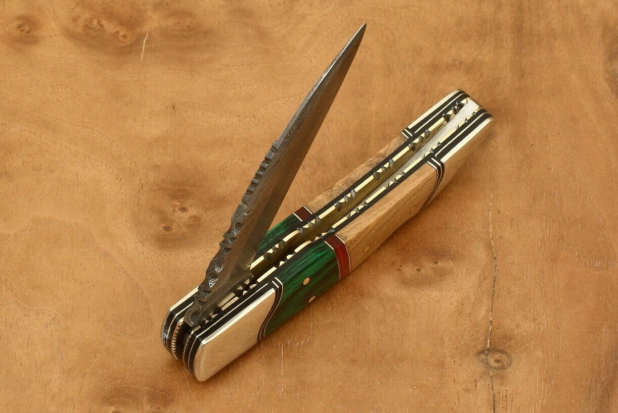 Folding knives