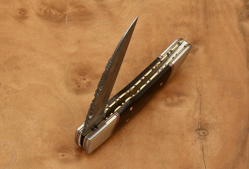 Black Folding knives