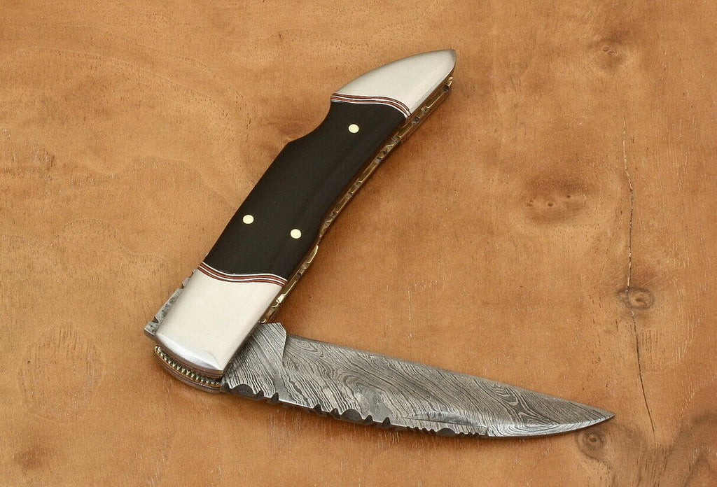 Black Folding knives