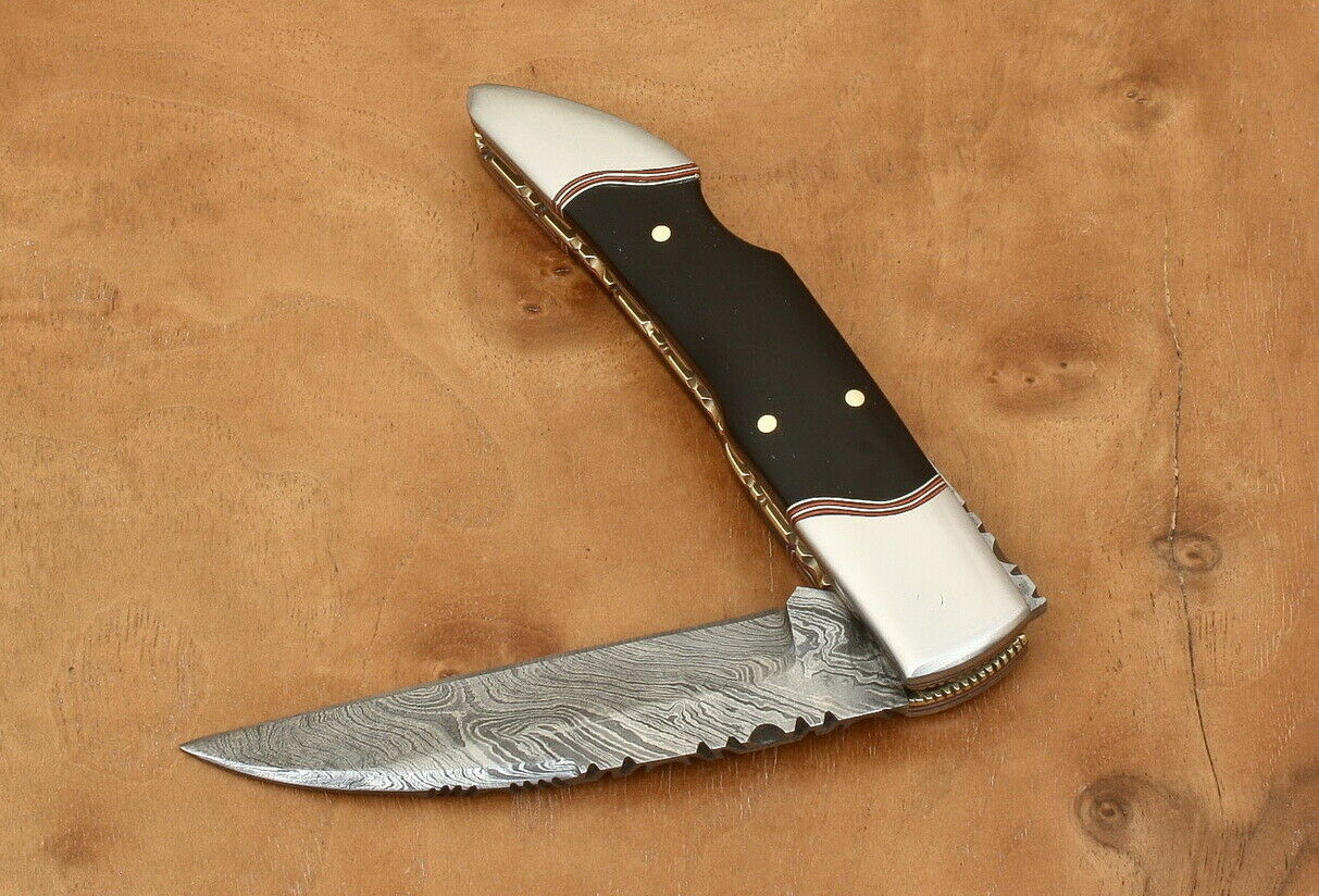 Black Folding knives